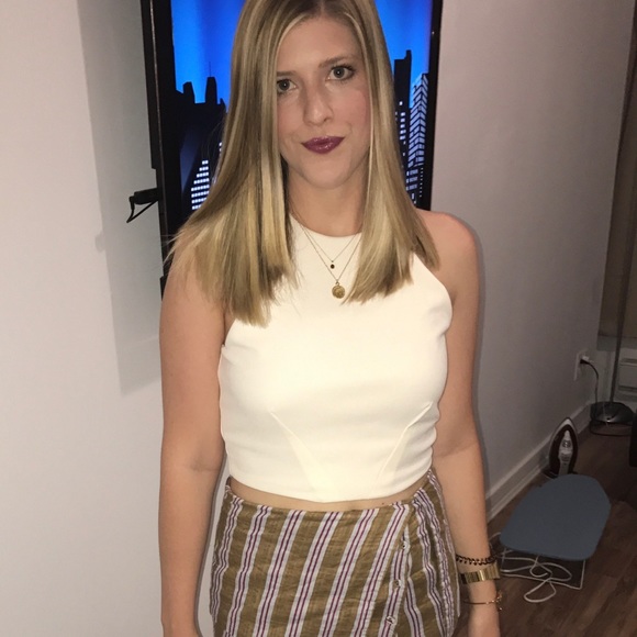 H&M Tops - H&M Cream Crop Tank Top